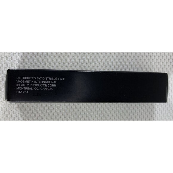 V Kosmetik Liquid Velvet Lipstick 6g 0.21 Oz Shade Bubbly Long Lasting Matte NEW - Picture 6 of 6